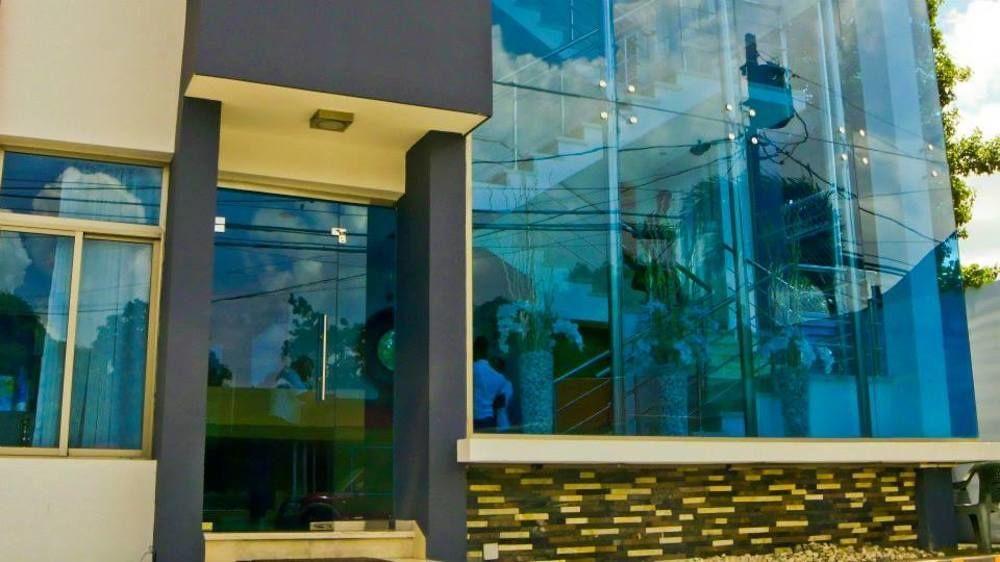 באני Dpravia Hotel Srl מראה חיצוני תמונה
