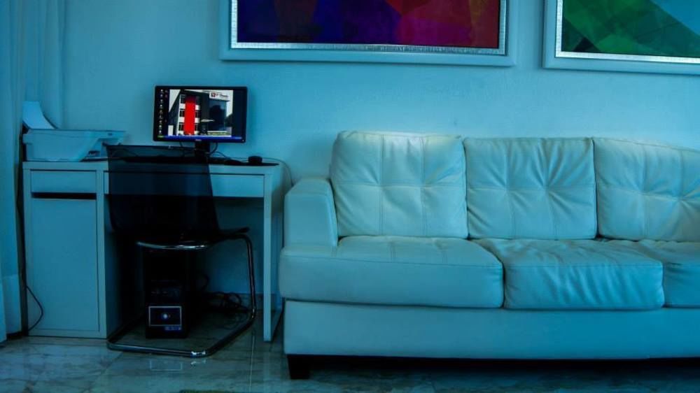 באני Dpravia Hotel Srl מראה חיצוני תמונה